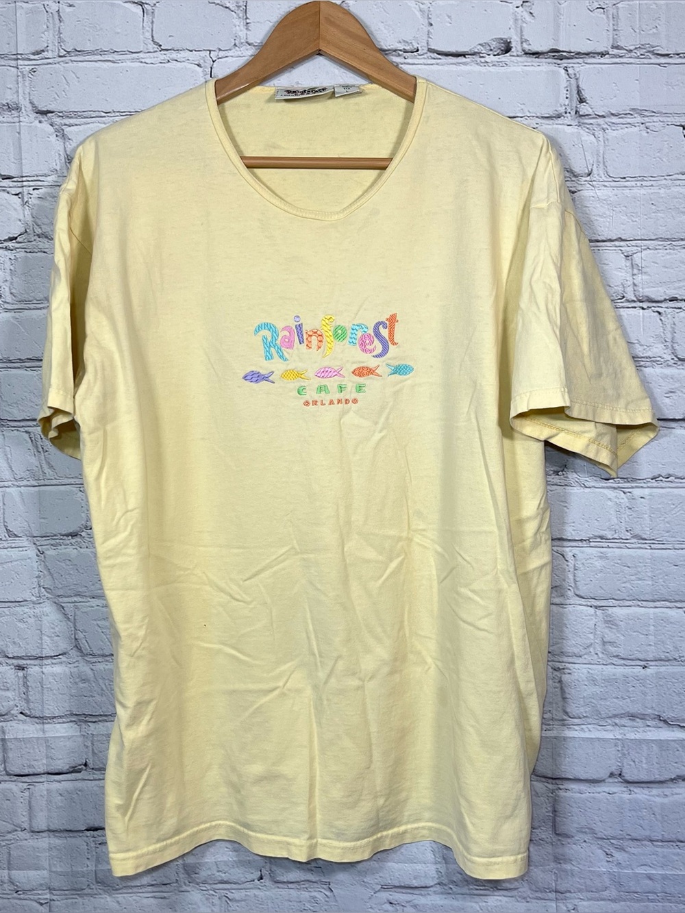 Vintage Rainforest Cafe Orlando T Shirt Womens Size Large Yellow Souvenir